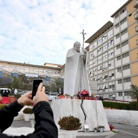 Estatua del pontífice