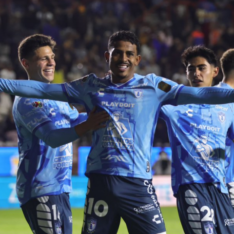 Pachuca 2-1 Pumas