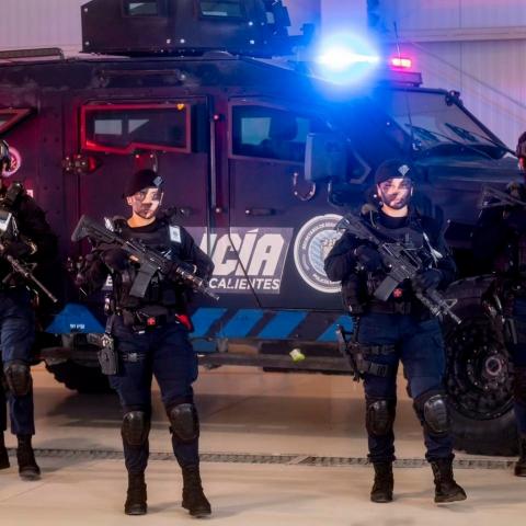 Policía