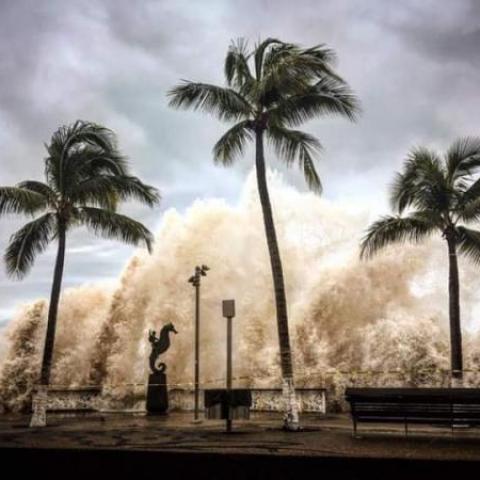 México alerta de oleaje y fuertes lluvias por tormenta Alvin