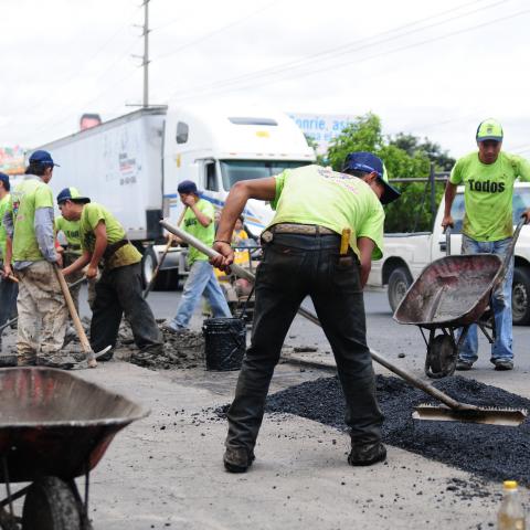 Frena generación de empleo en Aguascalientes durante abril; indicadores siguen positivos