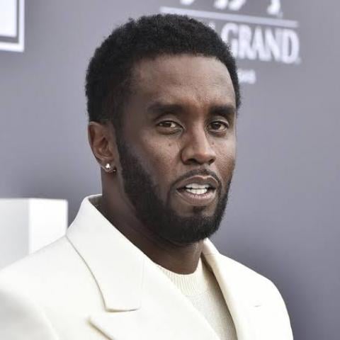Cantante revela que Diddy Combs le pagó 20 millones de dólares para cerrar demanda por abuso en 2023