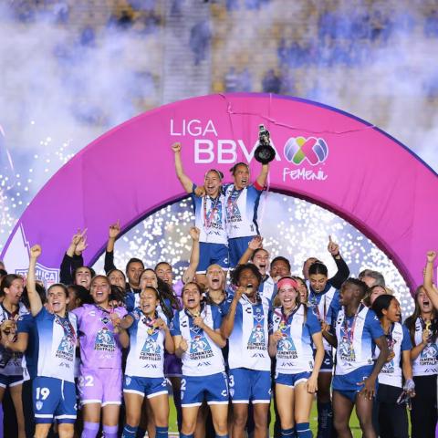 TUZAS CAMPEONAS