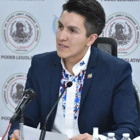 César Román
