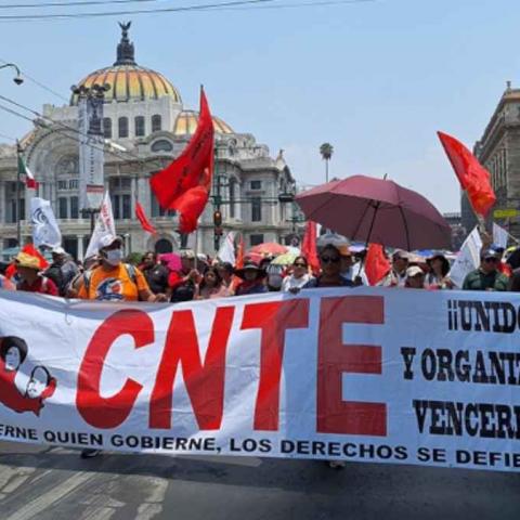 CNTE amaga con bloqueos en la SEP, INE y Hacienda en CDMX