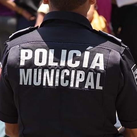 Policías municipales