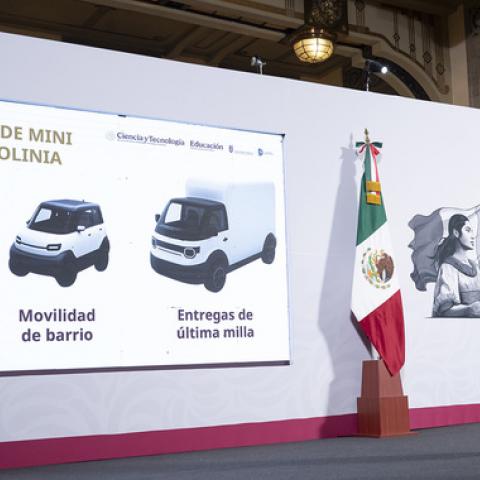 Presentación de "Olinia" desde Palacio Nacional 