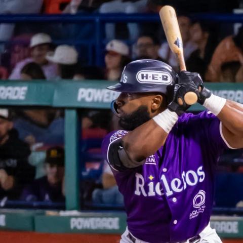 Rieleros 6-5 Charros