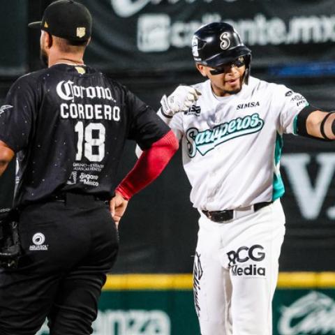 Saraperos 12-11 Rieleros