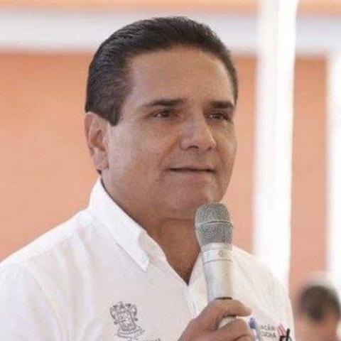 Silvano Aureoles 