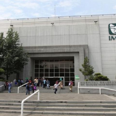 Guardias del IMSS en Colima golpean a paciente que exigía medicamento; el hombre terminó convulsionando