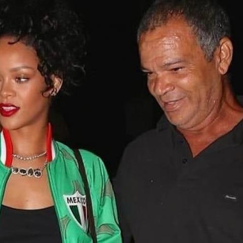 Muere el papá de Rihanna, Ronald Fenty, a los 70 años de edad