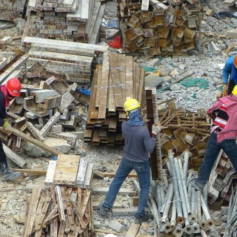 Peligroso esquema de obra pública financiada, podría dar pie a corrupción: Abogados