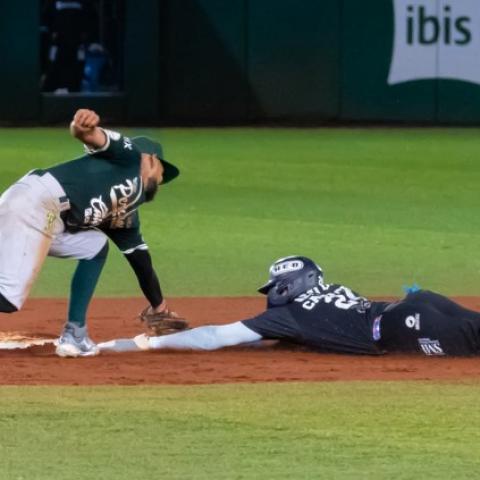 Rieleros 6-5 Pericos