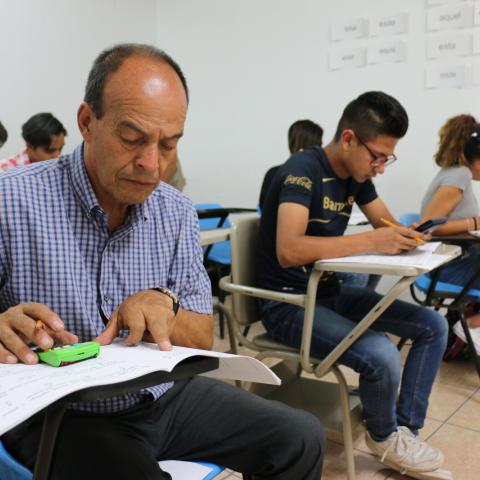 Por recorte federal, INEPJA pierde casi la cuarta parte de sus educadores