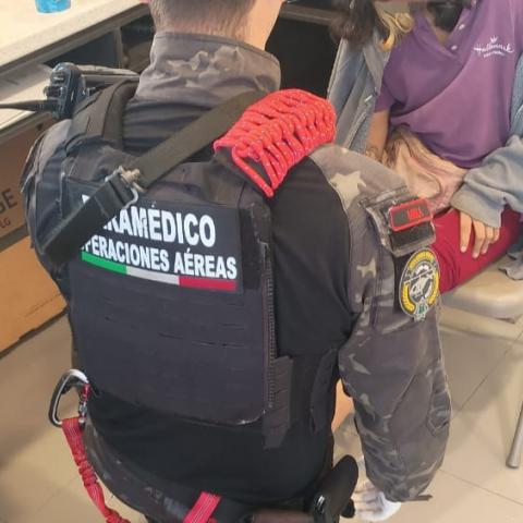 El chofer le dijo que quería dar por terminada la relación y ella no soportó la decisión