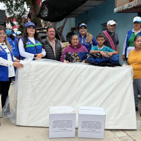 Apoyo a afectados en Asientos