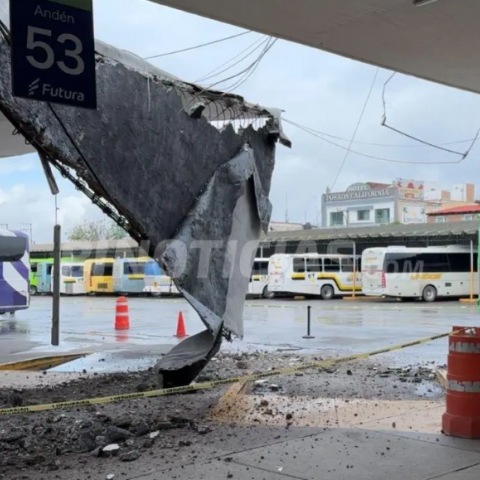 Estructura colapsada de Central Camionera en Aguascalientes