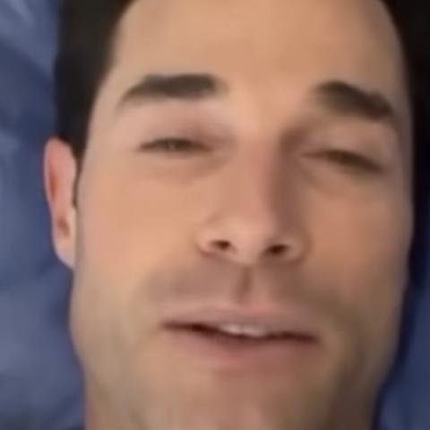 Sebastián Rulli aparece desde la cama de un hospital 