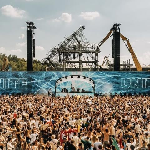 Tomorrowland abre sus puertas con un nuevo escenario tras incendio