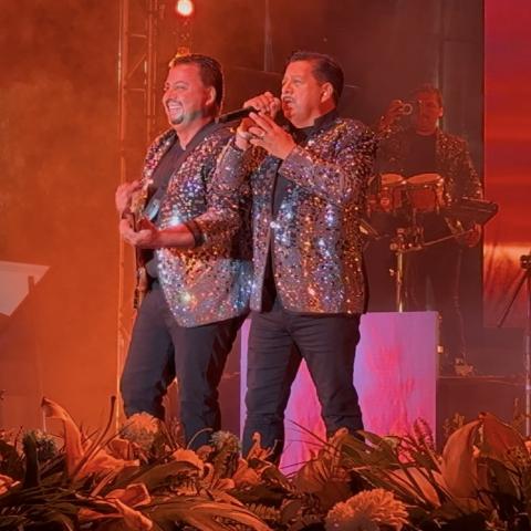 Samuray pone a cantar al público de Jesús María con sus éxitos