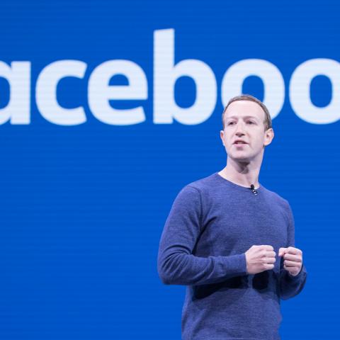 Zuckerberg enfrenta juicio por violación de privacidad en  Facebook