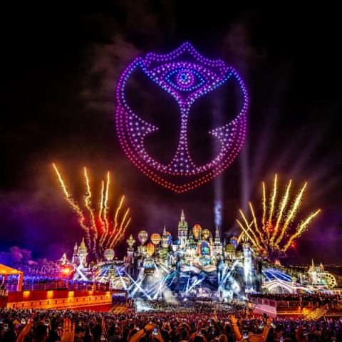 Incendio consume escenario principal de Tomorrowland a dos días del inicio del festival