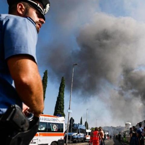 Explosión de gasolinera deja 45 heridos en Roma