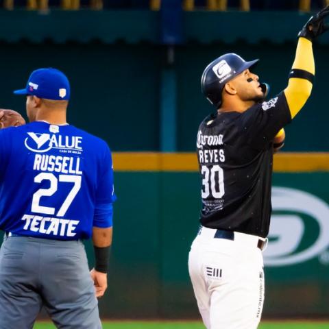 Rieleros 2-8 Acereros