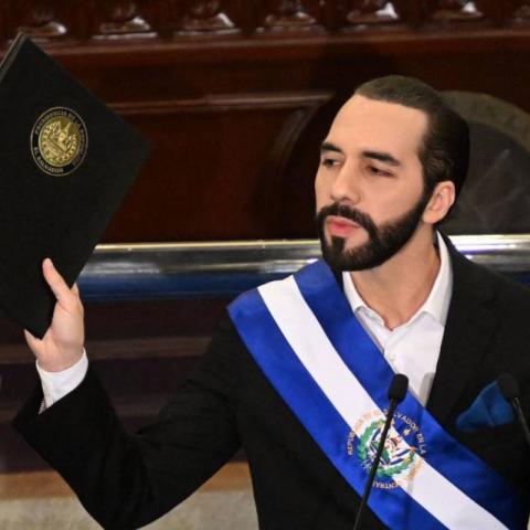 ‘Bukele tiene un proyecto dictatorial’; critican elección indefinida en El Salvador