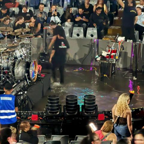 ¡Se inundó el Palenque de Cuernavaca durante el show de Matute!