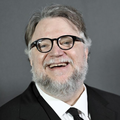 Guillermo del Toro rechaza la IA en el cine: “Quiero gente pintando, construyendo y enyesando”