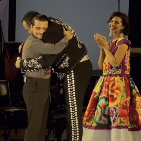 Pepe Aguilar invita a Christian Nodal a cantar 
