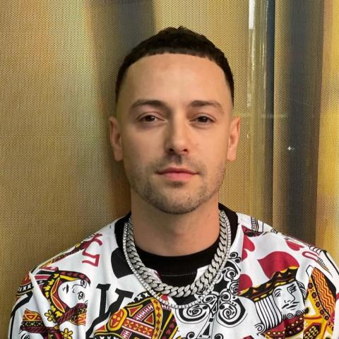 Pee Wee habla de su detención en Texas y confiesa atravesar un duro duelo por la muerte de su padre
