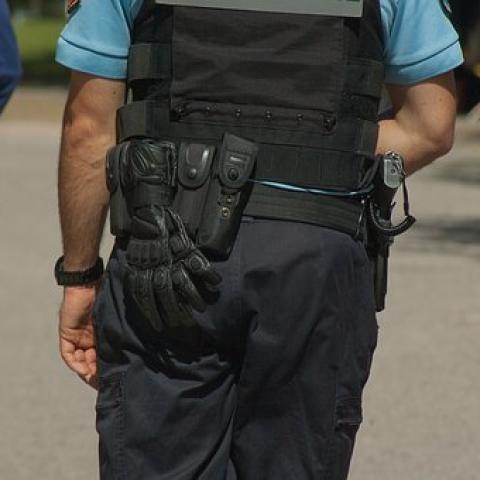 Policía