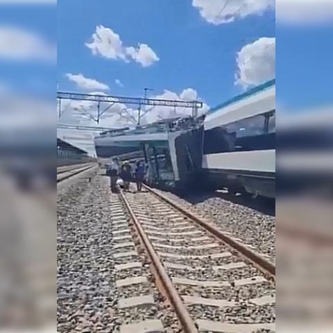Tren Maya descarrilado