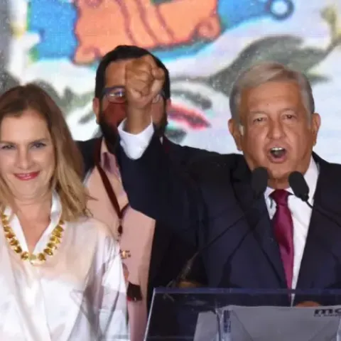 Beatriz Muller y AMLO