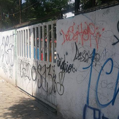 Escuelas vandalizadas