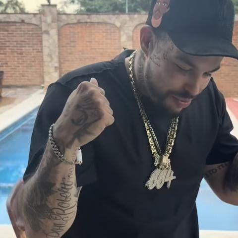 Emiliano Aguilar exhibe mensaje donde Nodal le dice "mantenido"