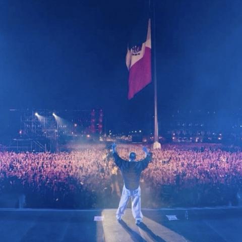Residente se presentó en el Zócalo de la CDMX ante 180 mil personas 