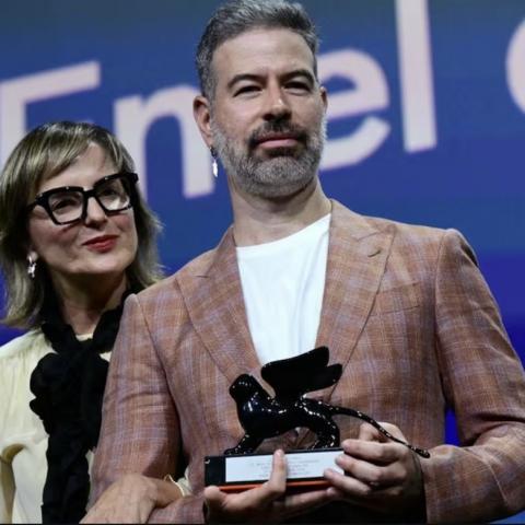 El mexicano David Pablos gana premio en Venecia por su película "En el camino"
