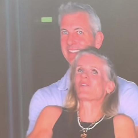 Esposo de la mujer viral en concierto de Coldplay rompe el silencio