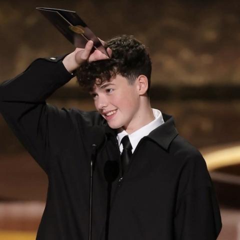 Owen Cooper de la serie "Adolescencia" hace historia en los Premios Emmy