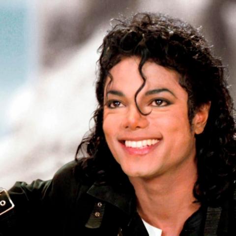 Presuntas víctimas de Michael Jackson exigen 400 millones de dólares por abusos infantiles