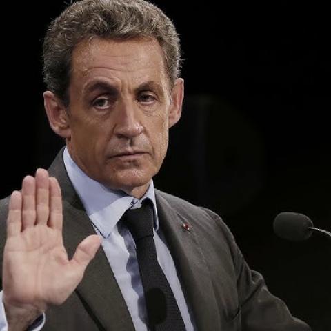 Francia condena a expresidente Sarkozy a cinco años de prisión por asociación ilícita