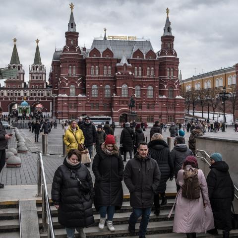Estados Unidos y la Unión Europea amenazan con más sanciones a Rusia