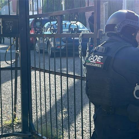La Policía Municipal confirma 3 detenidos en el lugar y varios casquillos asegurados