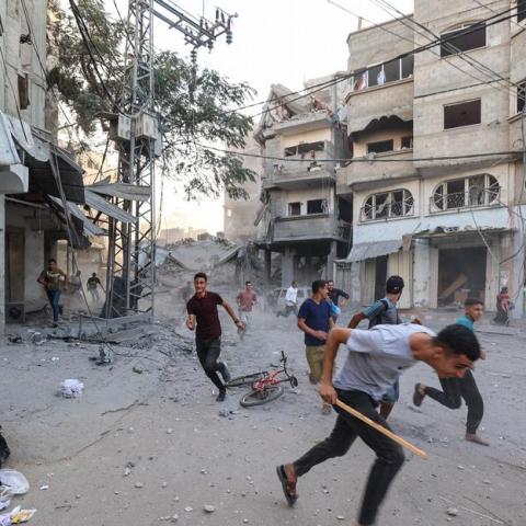 Israel reanuda el alto al fuego en Gaza; Trump dice que acuerdo sigue vigente