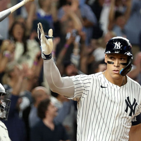 YANKEES VS BLUE JAYS 2025