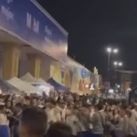 Riña entre estudiantes de CECyTEA en Expoplaza